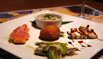 �������